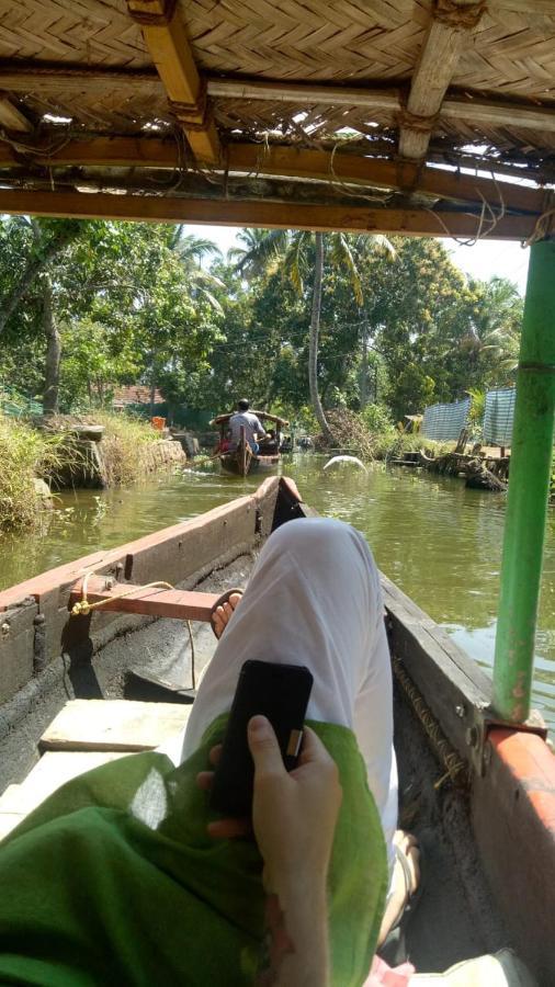 The Blues Alappuzha Exterior foto